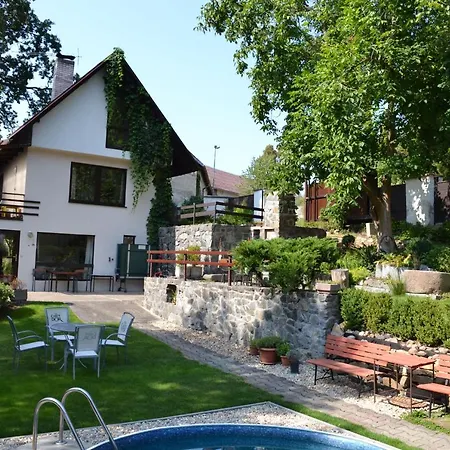 U Dubu Villa Tabor Exterior photo